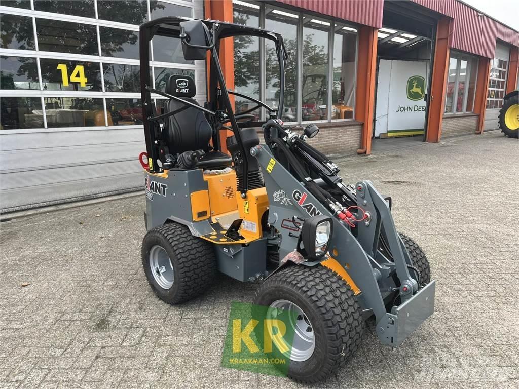 GiANT G1200 Frontlastere og graveredskap