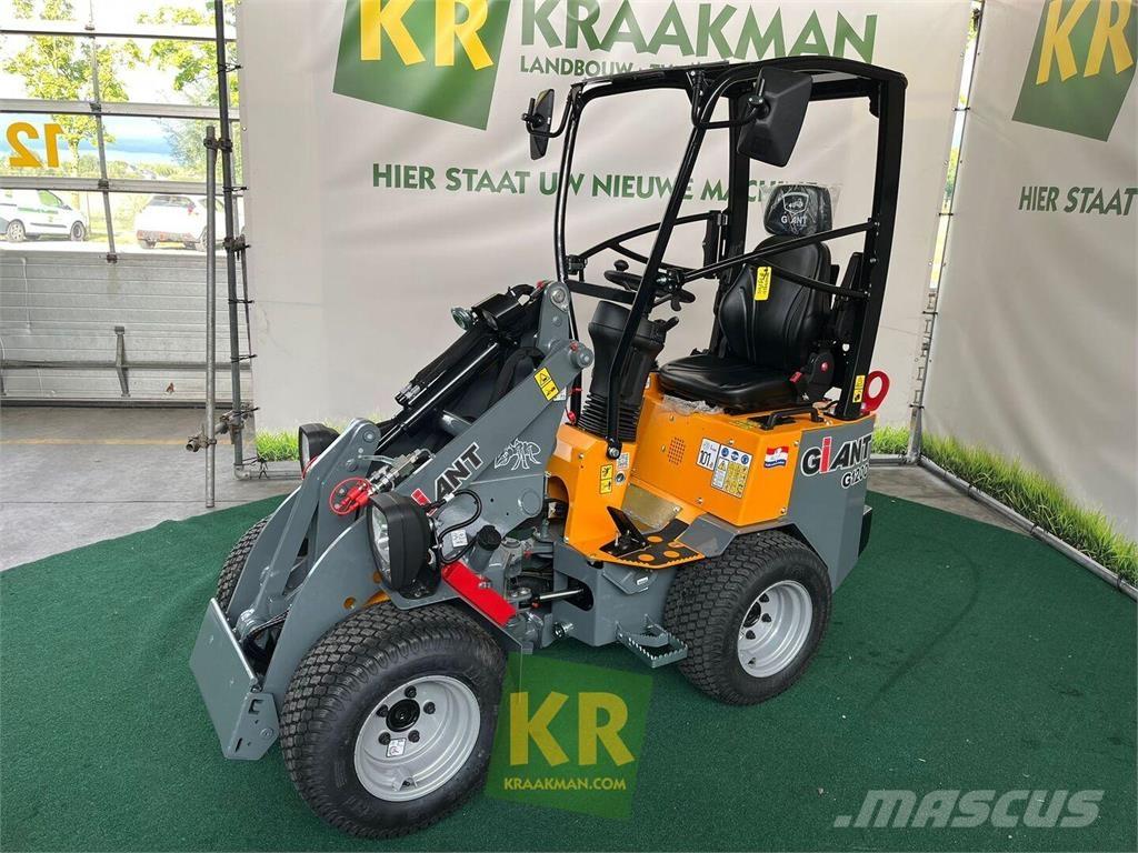GiANT G1200 Frontlastere og graveredskap