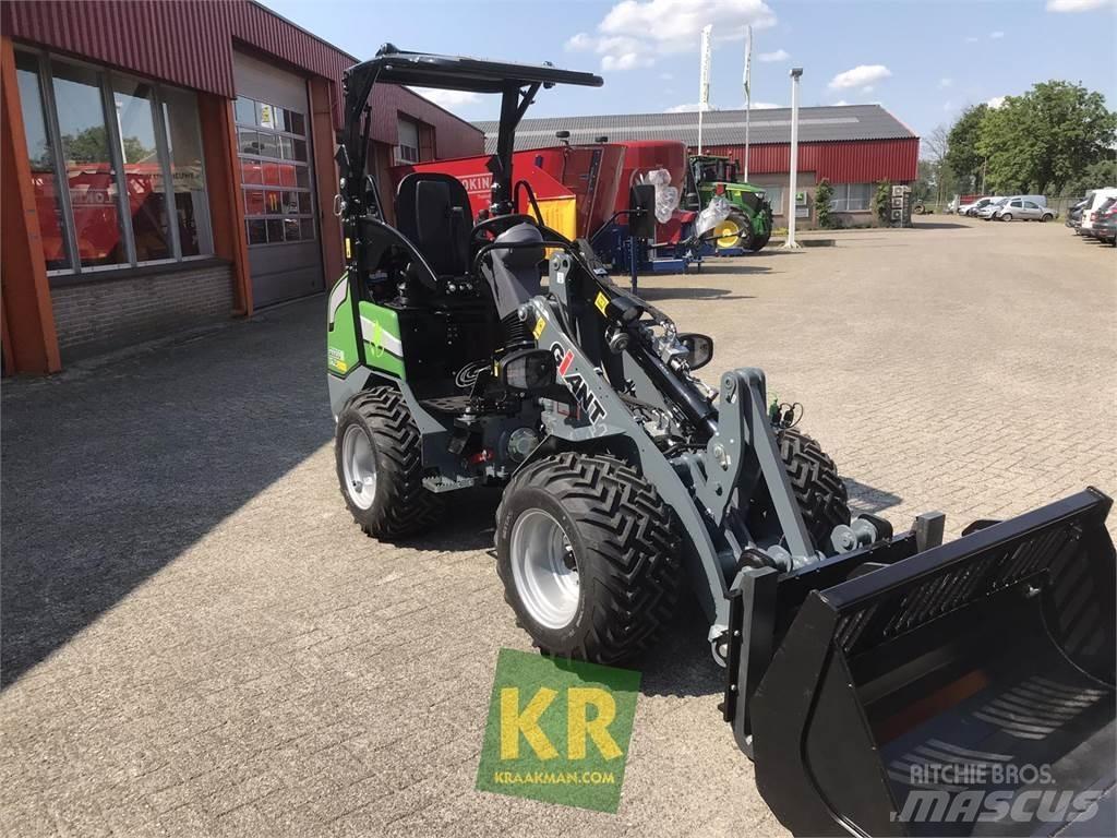 GiANT G2200E Frontlastere og graveredskap