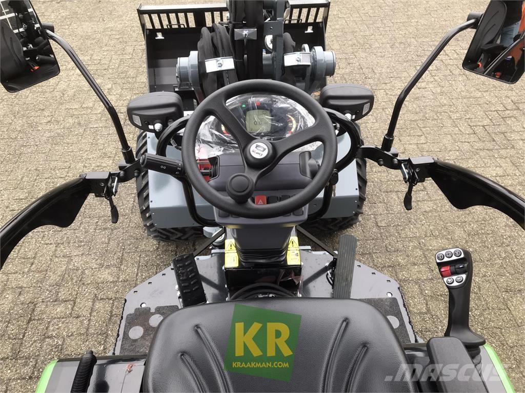 GiANT G2700E Frontlastere og graveredskap