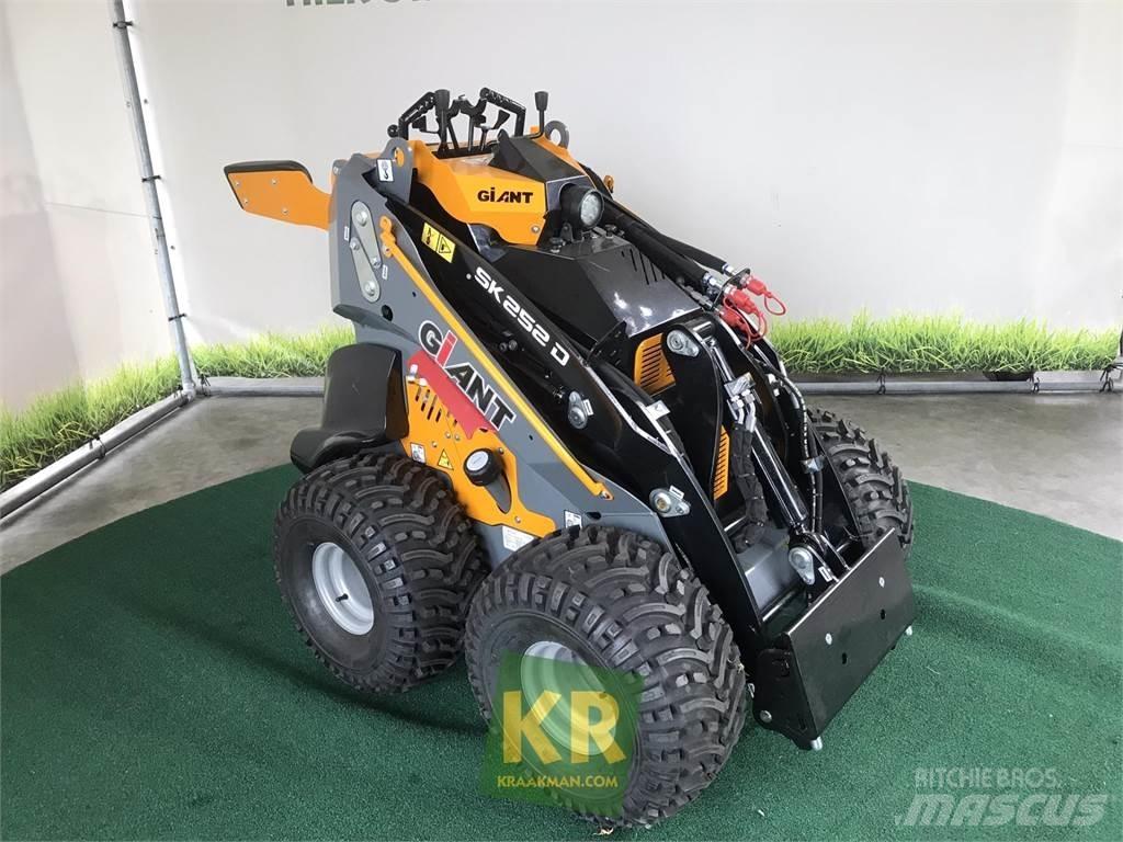 GiANT SK252D Frontlastere og graveredskap