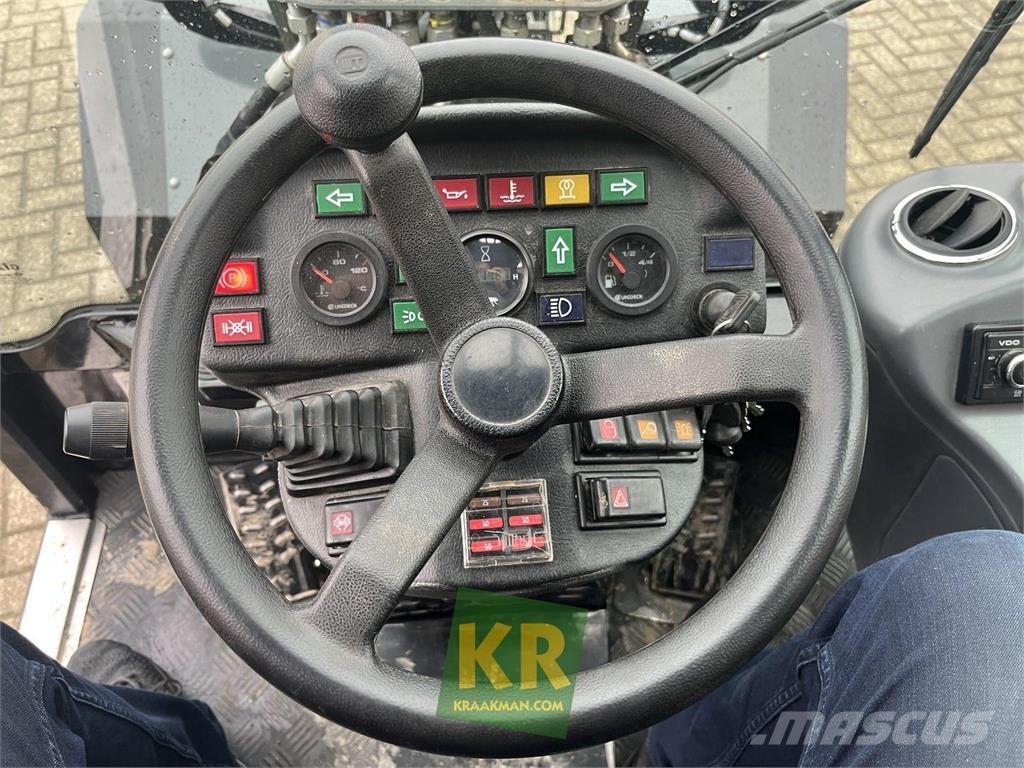 GiANT V5003 Frontlastere og graveredskap