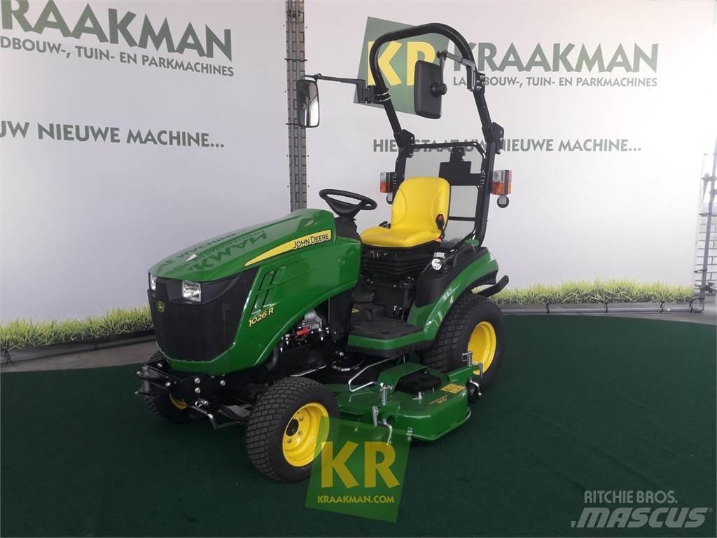 John Deere 1026R Kompakttraktorer