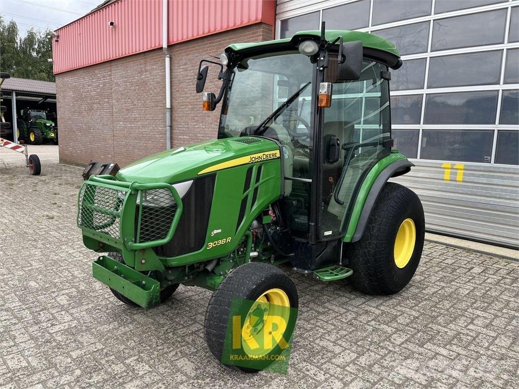John Deere 3038R Kompakttraktorer