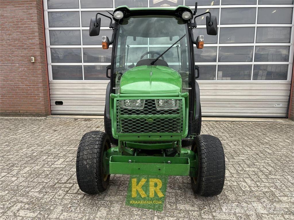 John Deere 3038R Kompakttraktorer