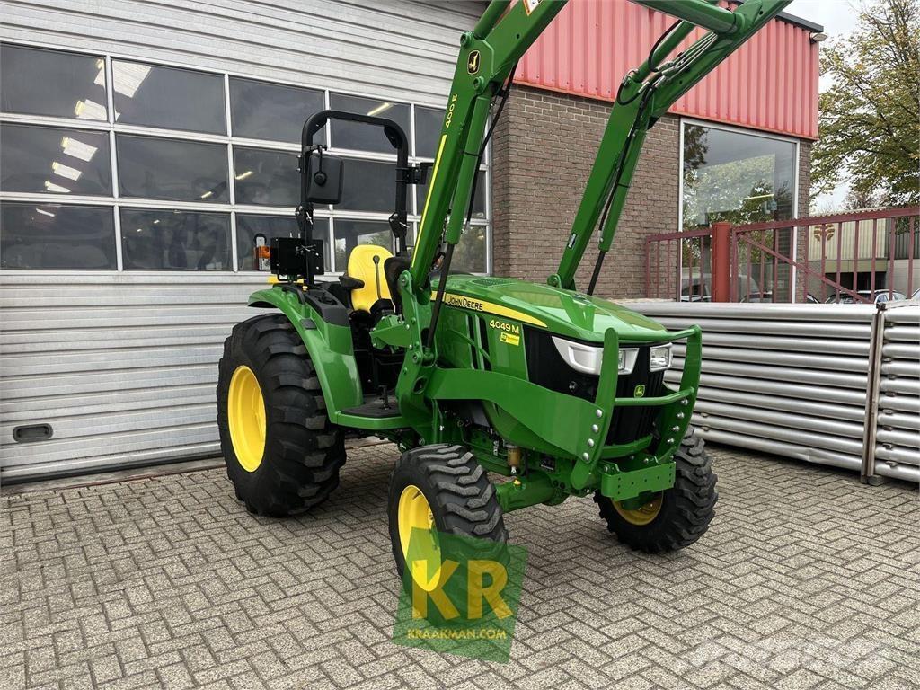 John Deere 4049M Kompakttraktorer