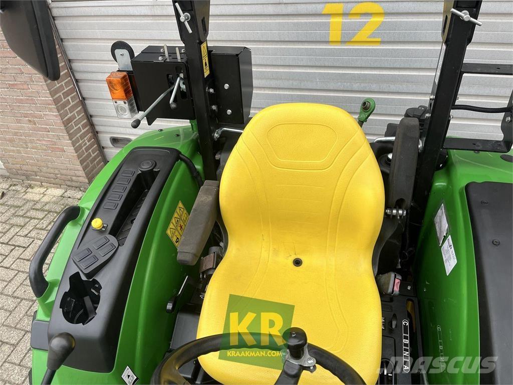 John Deere 4049M Kompakttraktorer