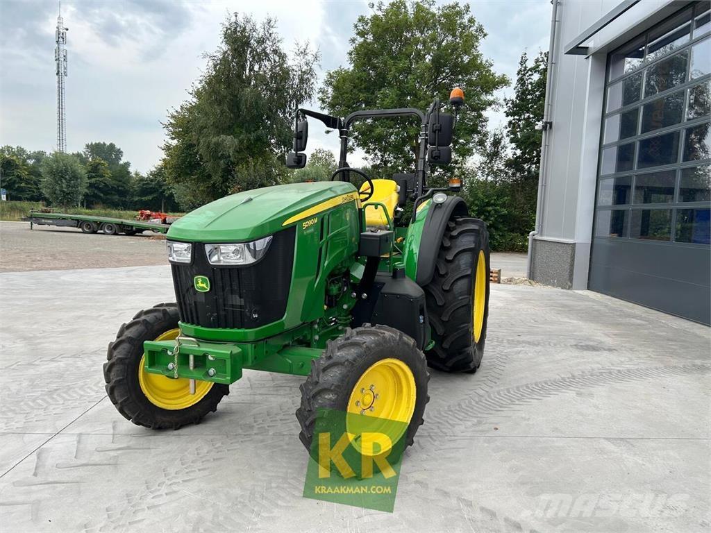 John Deere 5090M Traktorer