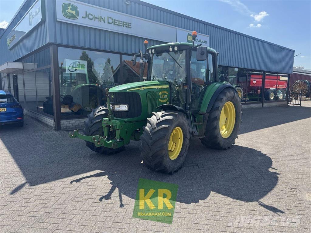 John Deere 6120 Traktorer