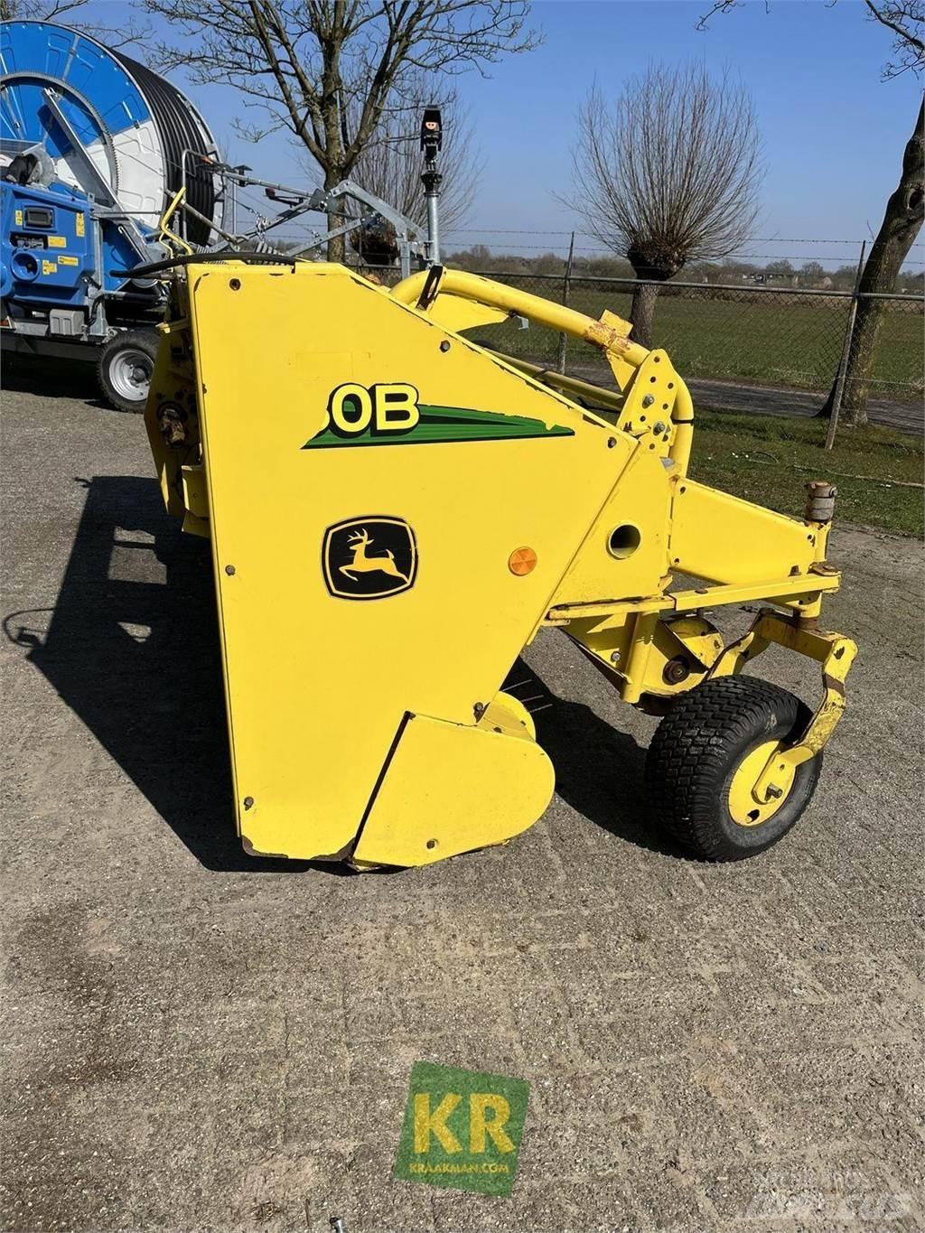 John Deere 630B Høy- og fôrmaskintilbehør