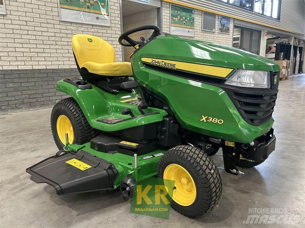 John Deere X380 Sitteklippere