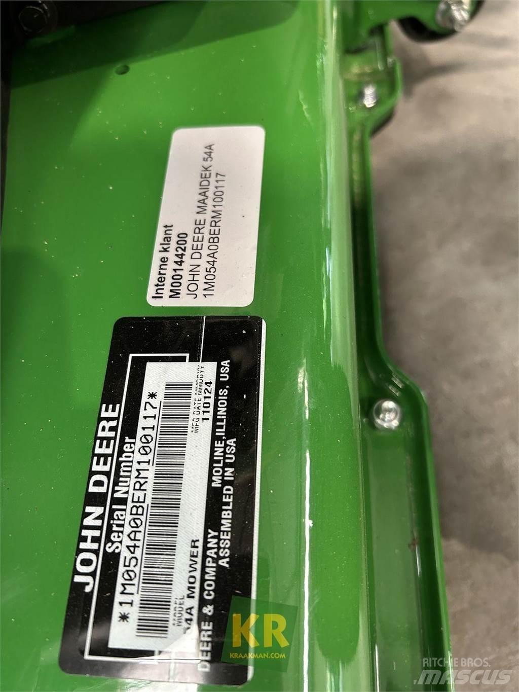 John Deere X380 Sitteklippere