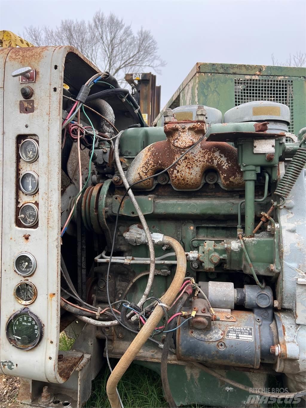 Detroit 353 Motorer
