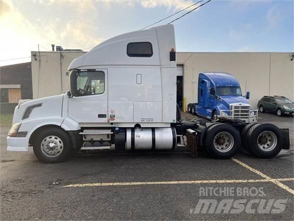 Volvo VNL64T670 Trekkvogner