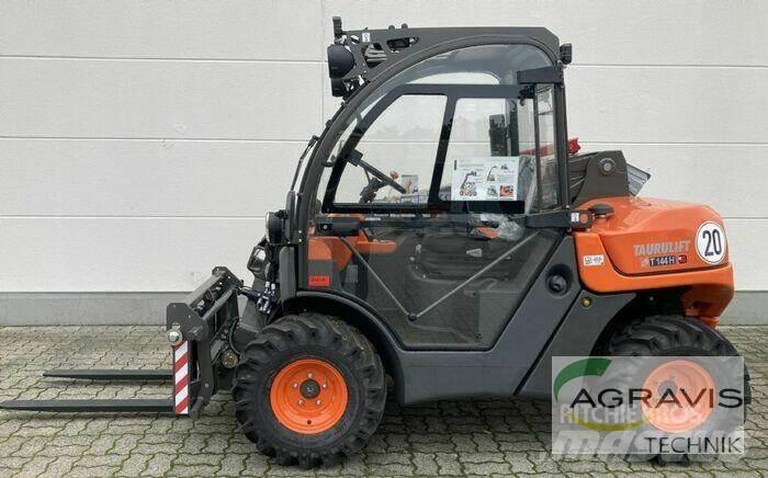 Ausa T144H Teleskoplastere for Landbruk