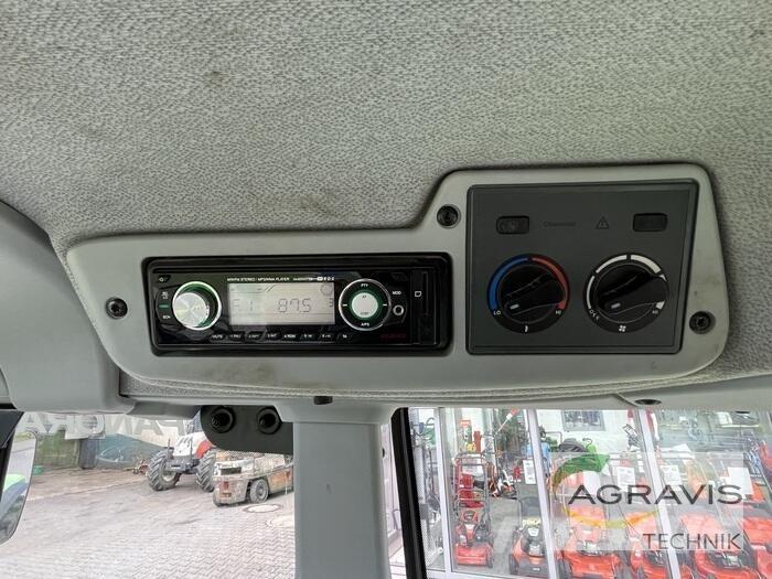 CLAAS ARION 420 Traktorer