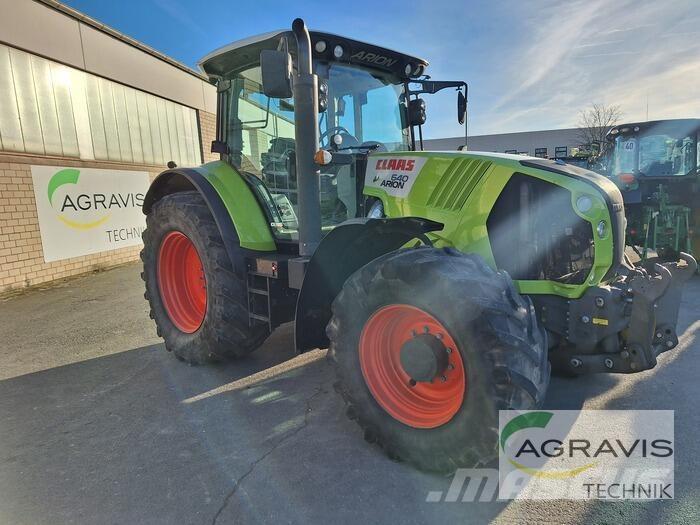 CLAAS ARION 640 CEBIS Traktorer