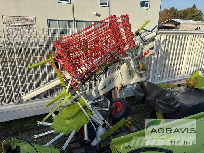CLAAS LINER 420 Raker og høyvendere