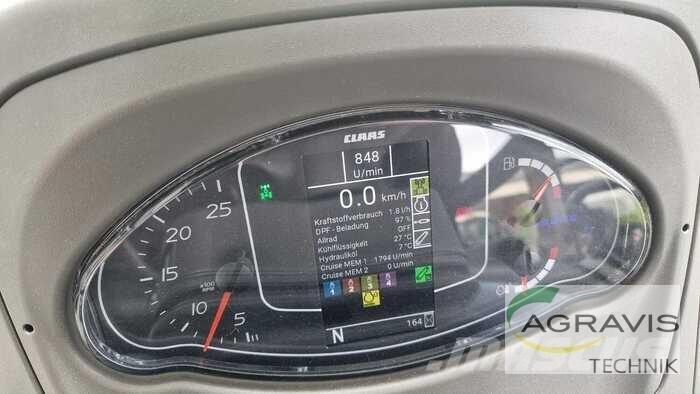 CLAAS NEXOS 240 L Traktorer