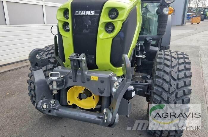 CLAAS NEXOS 240 L Traktorer