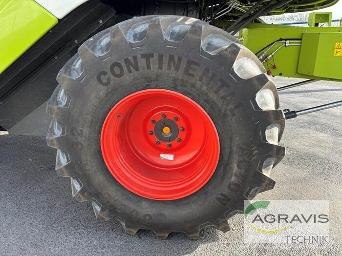 CLAAS TUCANO 420 Skurtreskere