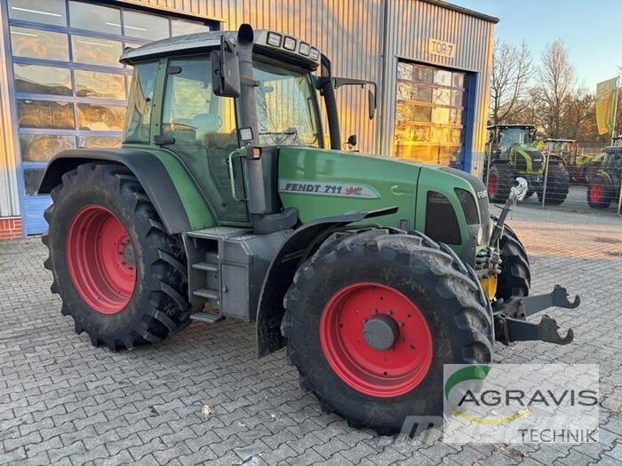 Fendt 711 VARIO Traktorer