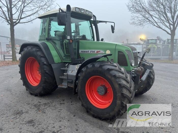 Fendt 714 VARIO Traktorer