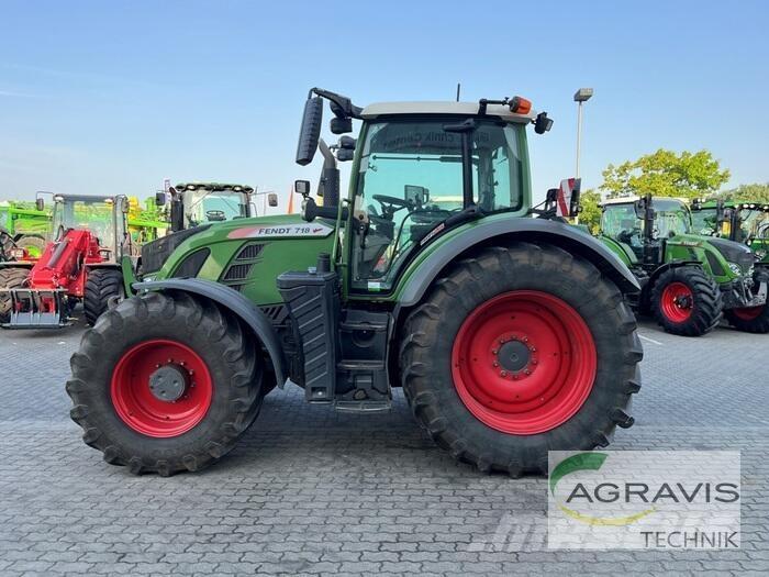 Fendt 718 VARIO S4 Traktorer