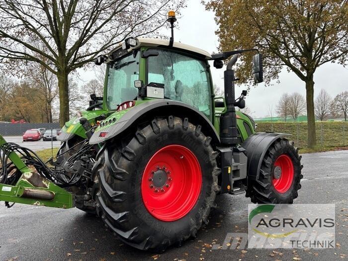 Fendt 724 VARIO S4 Traktorer