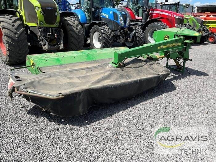 John Deere 331 Slåmaskiner