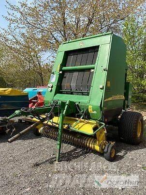 John Deere 592 MAXICUT Rundballepresser