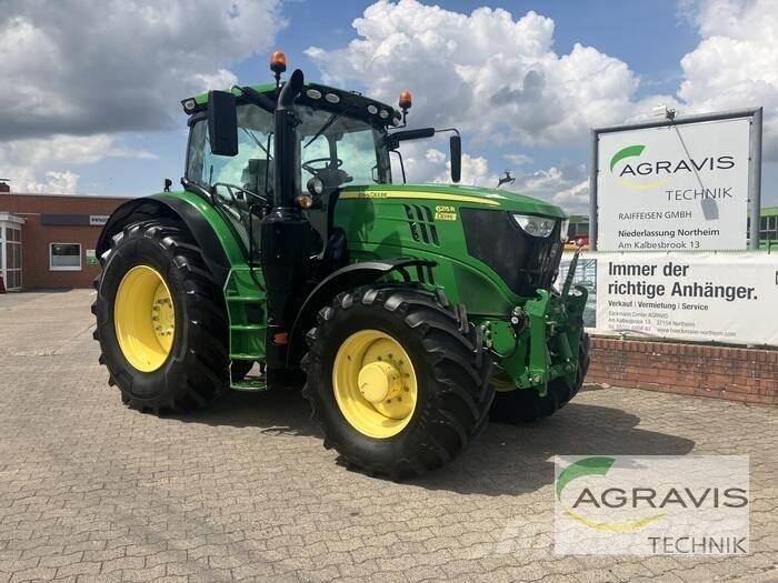 John Deere 6215 R Traktorer