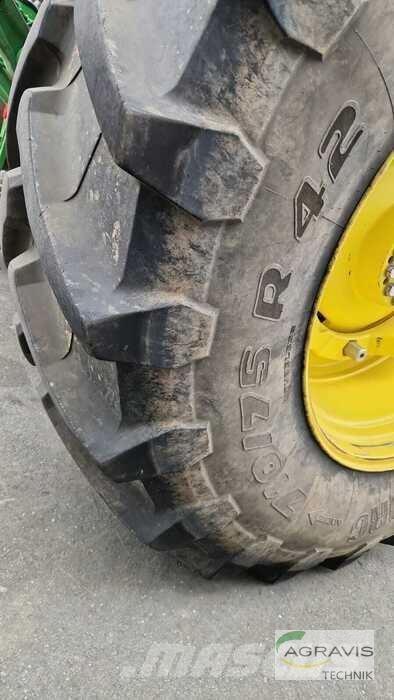 John Deere 8R 310 Traktorer