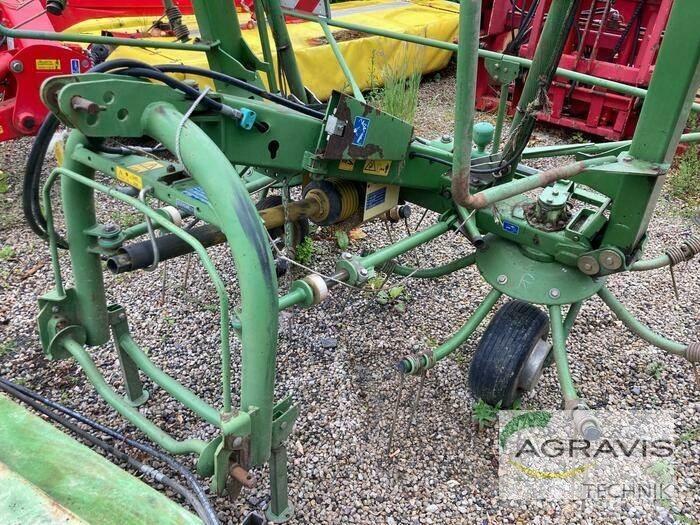 Krone KW 7.70/6 Raker og høyvendere