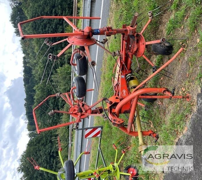 Kuhn GF 4201 MH Raker og høyvendere