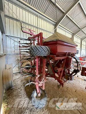 Kverneland TS Kombinerte såmaskiner