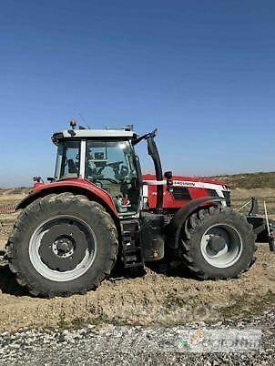 Massey Ferguson 7S210 Traktorer