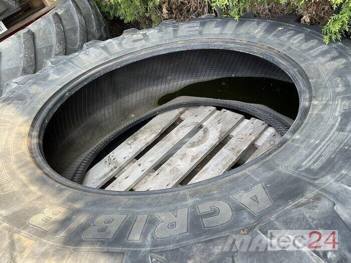 Michelin 20.8R38 Dekk, hjul og felger