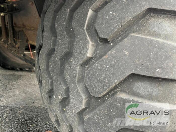 New Holland BB 940 Firkantpresser