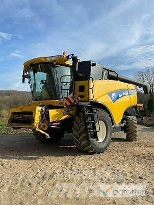 New Holland CX 8090 Skurtreskere