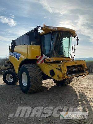 New Holland CX 8090 Skurtreskere