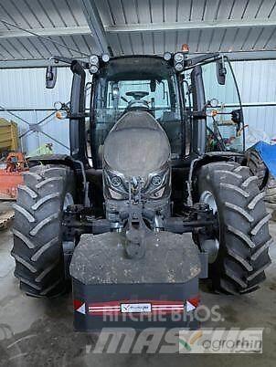 Valtra G125 Traktorer