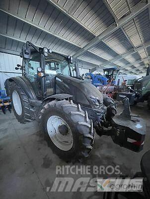Valtra G125 Traktorer