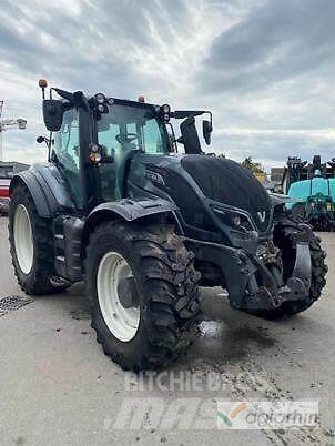 Valtra T234 VERSU Traktorer