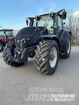 Valtra T254V Traktorer