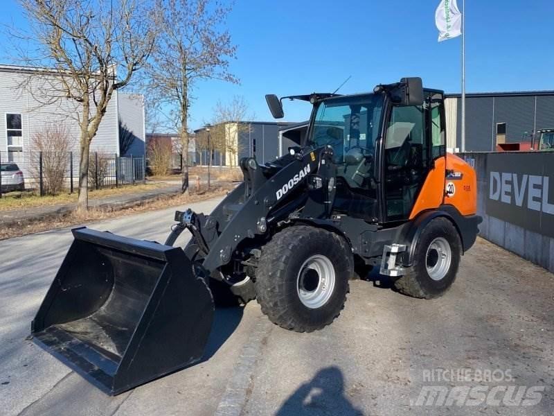 Doosan DL 80-7 Hjullastere