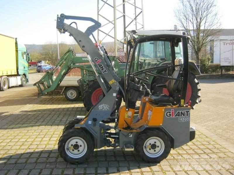 GiANT G1200 Kompaktlastere