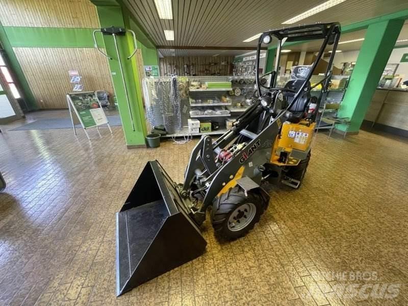 GiANT G1200 Kompaktlastere