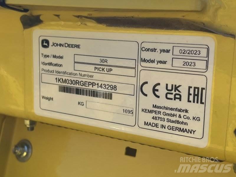 John Deere 30R Høy- og fôrmaskintilbehør
