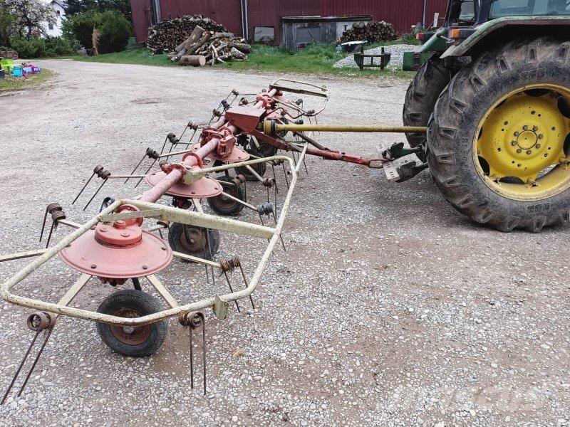 Kuhn GF 671 Raker og høyvendere